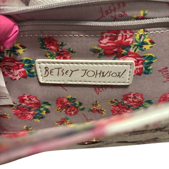 Betsey Johnson White/Gold Floral Small Crossbody Bag/Purse Adjustable Strap NWOT - Picture 5 of 7